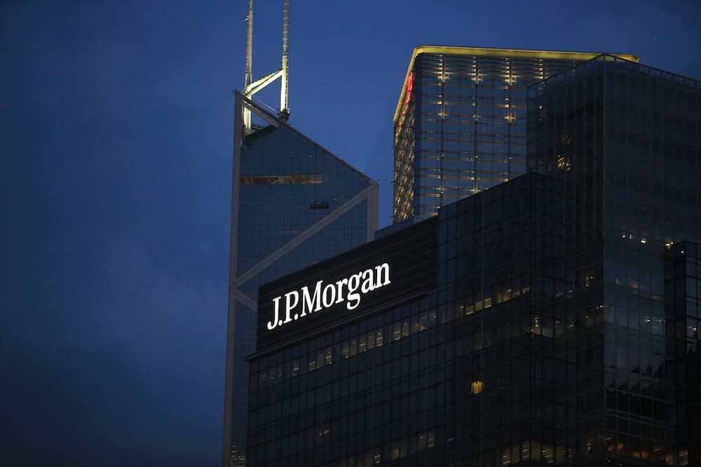 JPMorgan cubrirá los viajes de sus empleadas a los estados que ofrezcan aborto legal