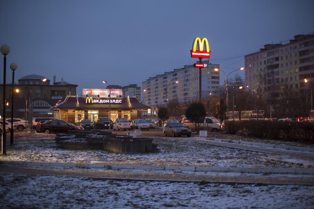 McDonald’s parte de Rusia; intentará mantener trabajadores