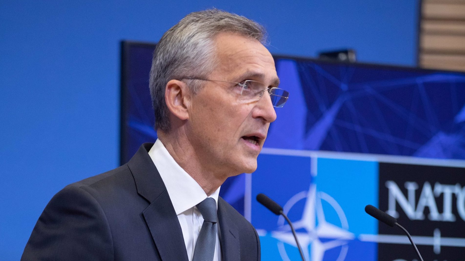 La OTAN elevará a más de 300.000 efectivos sus fuerzas de respuesta rápida