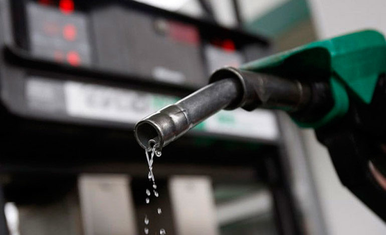 Fuerte golpe al bolsillo: galón de gasolina súper costará 124 lempiras a partir del lunes